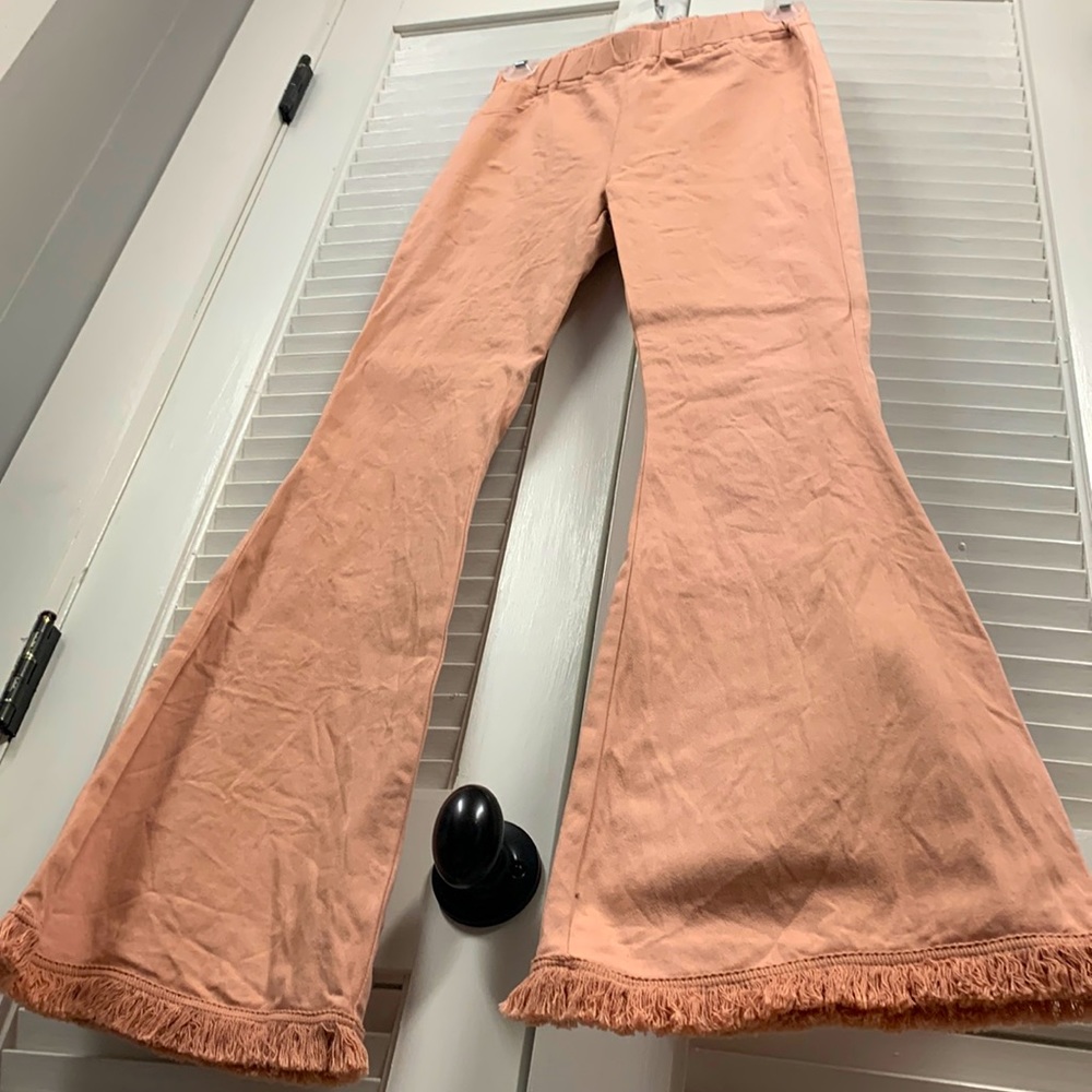 Boutique pants— pretty in peach